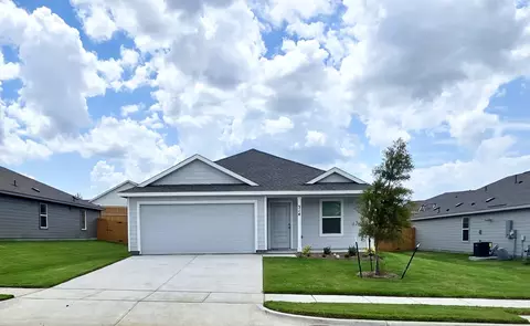 214 Hidden Meadows Dr, Sherman, TX 75092