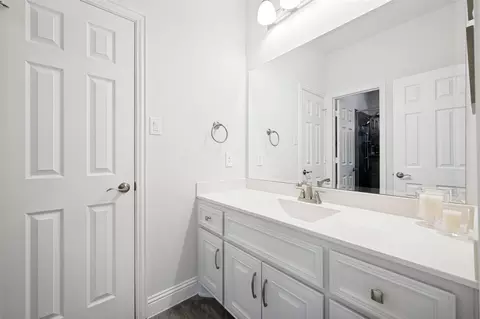 Bath - 14044 Steadman Dr, Frisco, TX 75035 photo 4 of 4