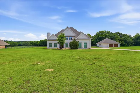 152 N Boyce Ln, Fort Worth, TX 76108