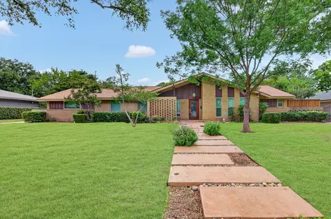 3763 Vinecrest Dr, Dallas, TX 75229