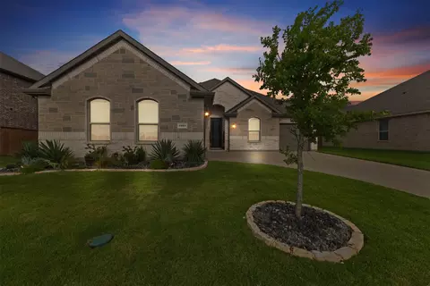 1029 Greencove Dr, Midlothian, TX 76065