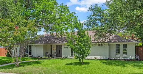 10018 Cromwell Dr, Dallas, TX 75229