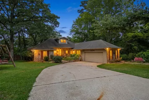 226 Pinewood Ln, Hideaway, TX 75771