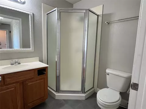 Bath - 306 E 8th St, Anna, TX 75409 photo 5 of 5