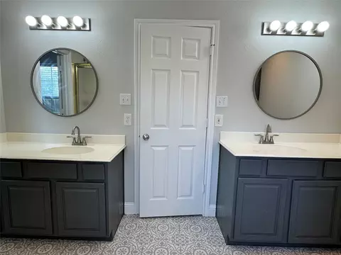 Bath - 306 E 8th St, Anna, TX 75409 photo 3 of 5