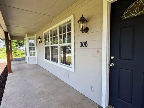 Exterior - 306 E 8th St, Anna, TX 75409 photo 5 of 14
