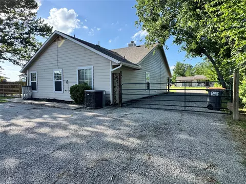 Exterior - 306 E 8th St, Anna, TX 75409 photo 14 of 14