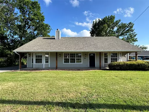 Exterior - 306 E 8th St, Anna, TX 75409 photo 2 of 14
