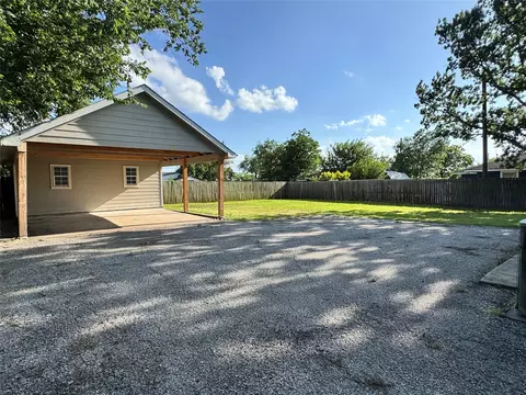 Exterior - 306 E 8th St, Anna, TX 75409 photo 11 of 14