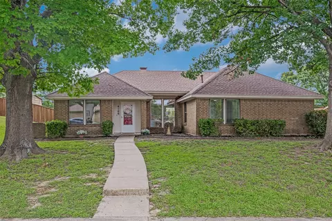 4106 Azalea Ln, Garland, TX 75043