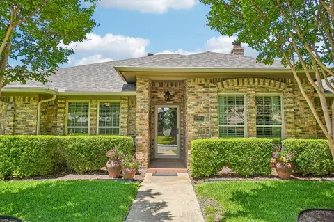 12929 Jasoncrest Trl, Dallas, TX 75243