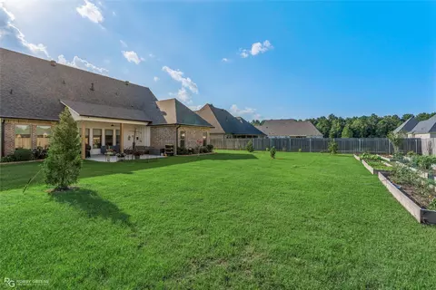 Exterior - 136 Sitka Loop, Haughton, LA 71037 photo 4 of 8