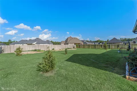Exterior - 136 Sitka Loop, Haughton, LA 71037 photo 6 of 8