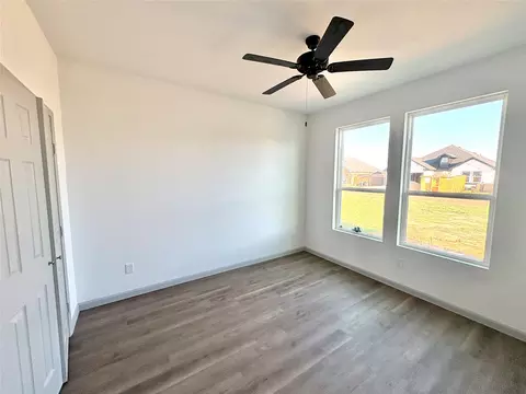 1015 Springview Ln, Mabank, TX 75147 photo 5
