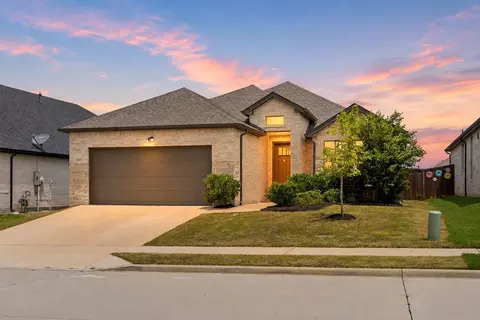327 Brookview Dr, Lavon, TX 75166