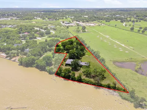 3300 Sunrise Ct, Granbury, TX 76048