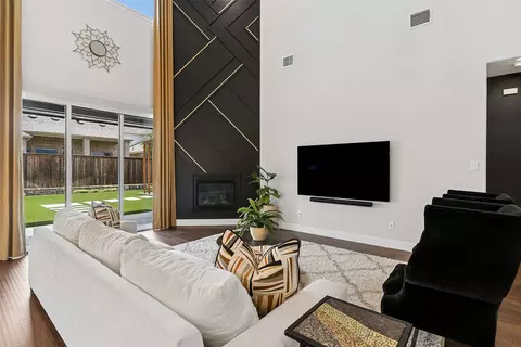 Living - 1843 Hollyhock Dr, Celina, TX 75009 photo 1 of 1