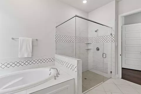 Bath - 1843 Hollyhock Dr, Celina, TX 75009 photo 2 of 5