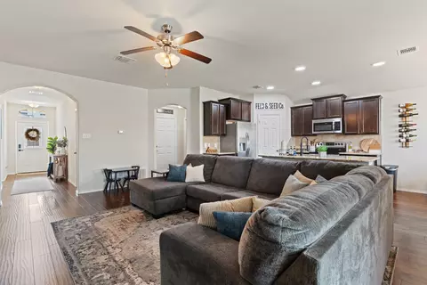 Entry Way - 3208 Jackal Dr, Lorena, TX 76655 photo 2 of 4