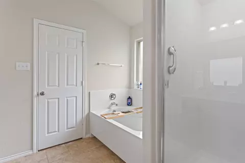 Bath - 3208 Jackal Dr, Lorena, TX 76655 photo 4 of 4