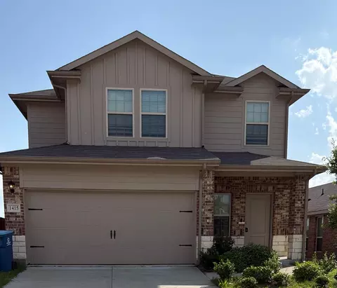 600 S Bois Darc St, Forney, TX 75126
