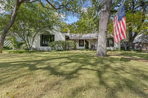 3708 Cresthaven Ter, Fort Worth, TX 76107