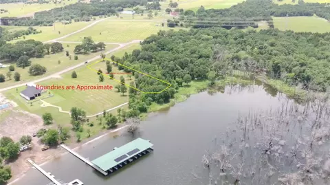 285 Shoreline Dr #S9-0103, Dodd City, TX 75438
