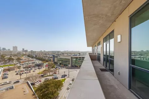 3100 W 7th St #719, Fort Worth, TX 76107