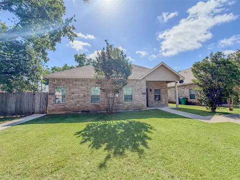 1101 Cates St, Bridgeport, TX 76426
