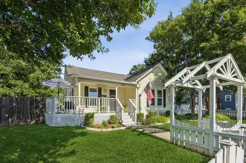 919 S Tennessee St, Mckinney, TX 75069