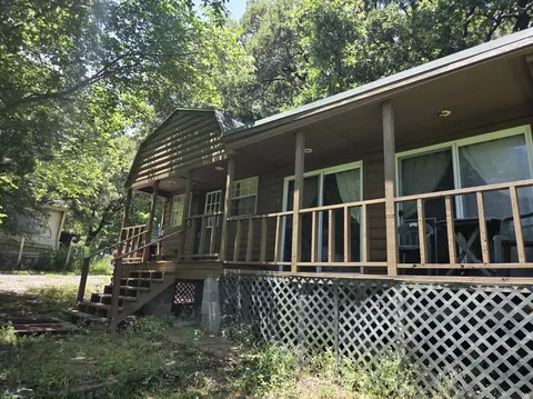150 Dover Dr, Gordonville, TX 76245
