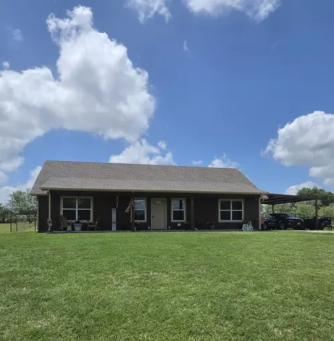 511 Erwin Rd, Poolville, TX 76487