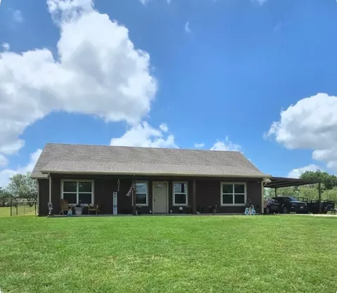 511 Erwin Rd, Poolville, TX 76487