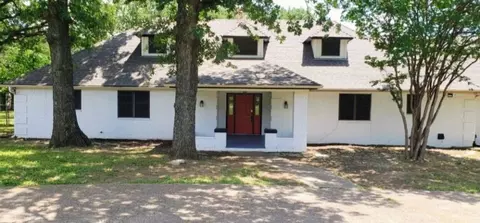 2524 Mockingbird Rd, Burleson, TX 76028