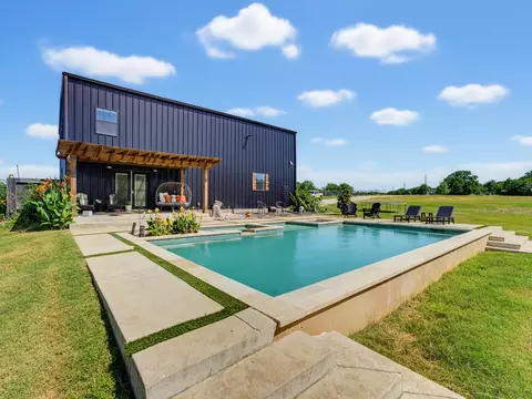129 Coyote Cave Ln, Alvord, TX 76225