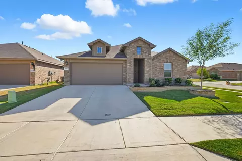 633 Captree Ln, Fort Worth, TX 76131