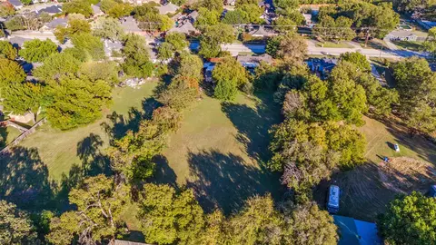 2601 Murphy Dr, Bedford, TX 76021