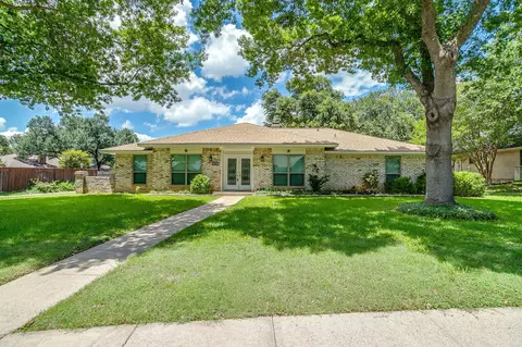 1207 Redman Ln, Duncanville, TX 75137
