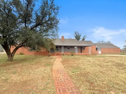 1001 N 3rd St, Lamesa, TX 79331