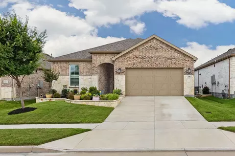 208 Long Pines Dr, Mckinney, TX 75071