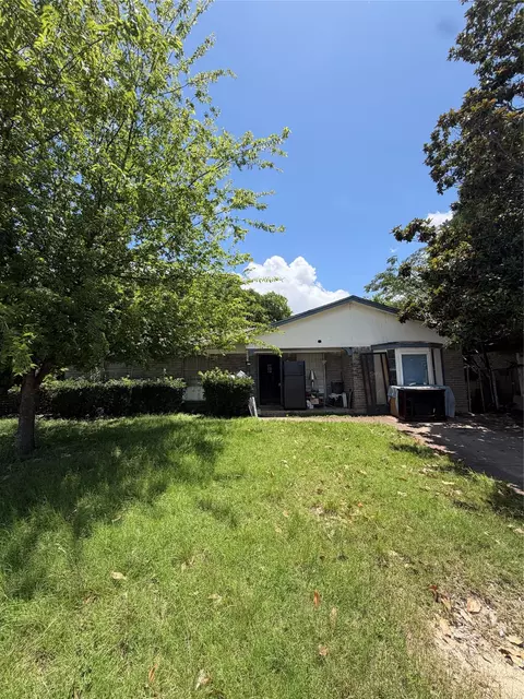 6224 Highland Hills Dr, Dallas, TX 75241