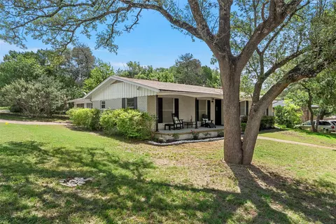 357 Sharron Dr, Woodway, TX 76712