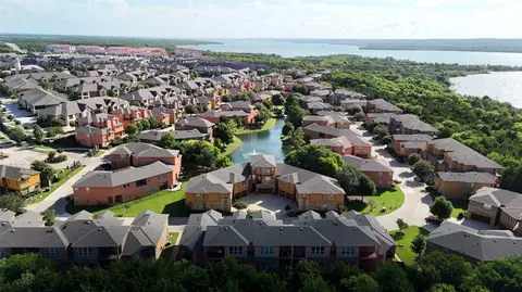 7310 Venice Dr #4, Grand Prairie, TX 75054