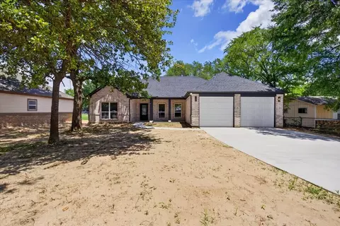 138 Bedfords Bnd, Gun Barrel City, TX 75156