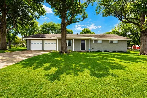 504 Pecan St, Crowley, TX 76036