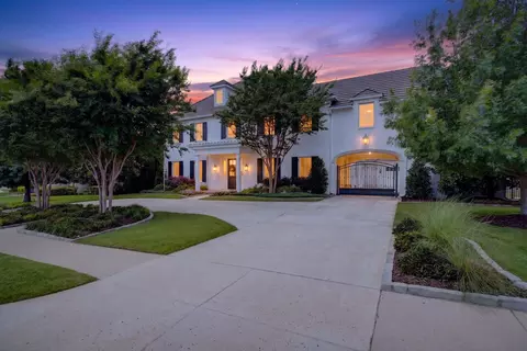4668 Saint Benet Ct, Fort Worth, TX 76126