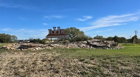 240 Rolling Hills Blvd, Alvord, TX 76225