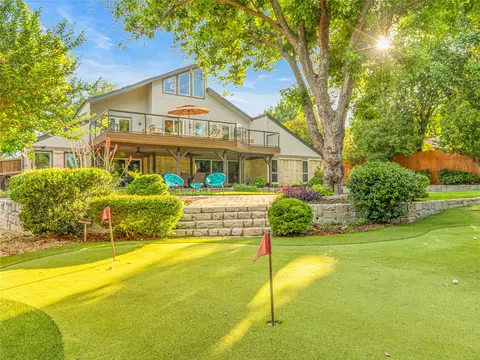 14 Windward Rd, Benbrook, TX 76132