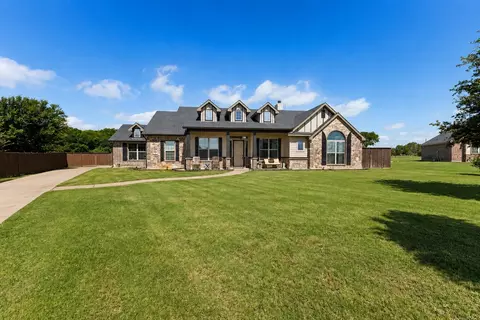 194 John Rockett Ln, Palmer, TX 75152