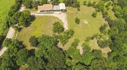 1302 New Hope Rd, Hubbard, TX 76648
